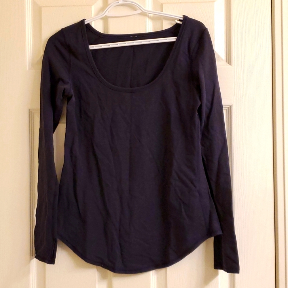 Lululemon scoop neck long sleeve